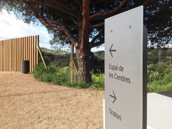VISLUM totem senalizacion exterior CAMI DEL REP&Ograve;S