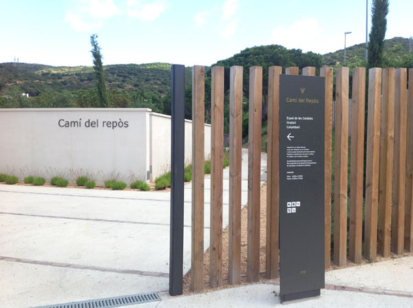 VISLUM totem senalizacion exterior CAM&Iacute; DEL REP&Ograve;S