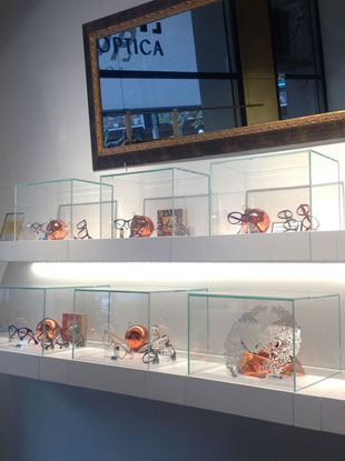 VISLUM vitrinas de cristal óptico para Optica OP - Barcelona VISLUM vitrinas de cristal óptico para Optica OP - Barcelona